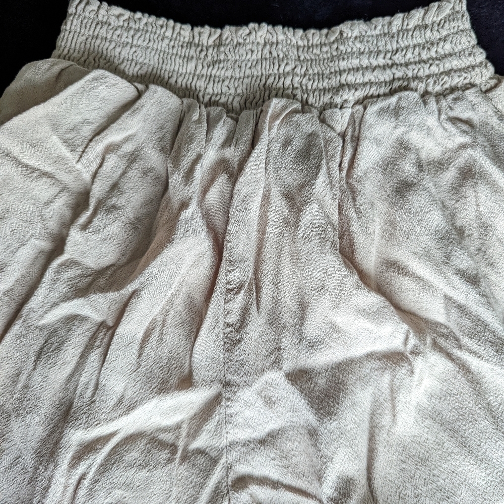 Shorts - Picture 3 of 6